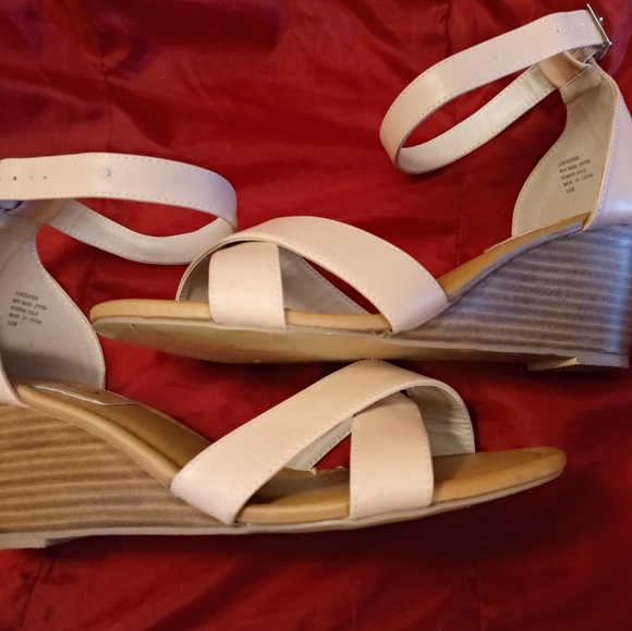 TORRID Women's Blush Pink Crossover Strap Wedge - Picture 5 of 8